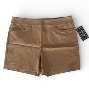 Attyre Mackenzie Shorts in Toasted Brown, Women’s Size 14, NEW w/Tag